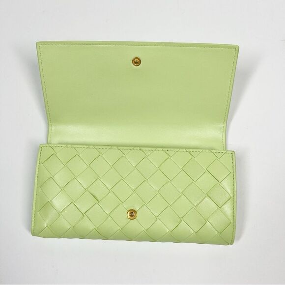 Bottega Veneta NWT Large Intrecciato Flap Wallet 3579 Fennel-Gold Retail $1,000 - Picture 4 of 12